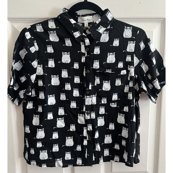 LOVE NOTES Black Kitty Cat Graphic Cropped Button Blouse Top - Picture 1 of 9